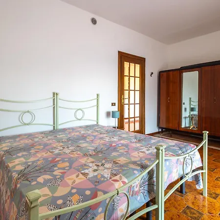 Casa Panoramica Con Terrazza, Vista Monti E Parcheggio *