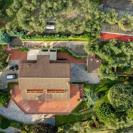 Casa Panoramica Con Terrazza, Vista Monti E Parcheggio *